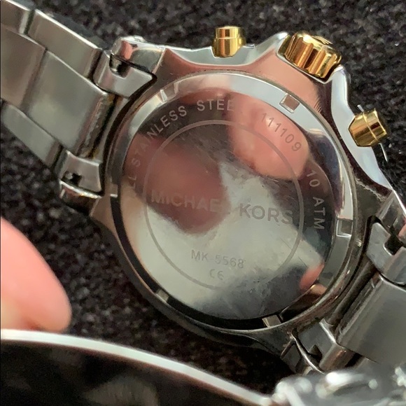 Michael Kors Oversized Two Tone Watch - Picture 4 of 4